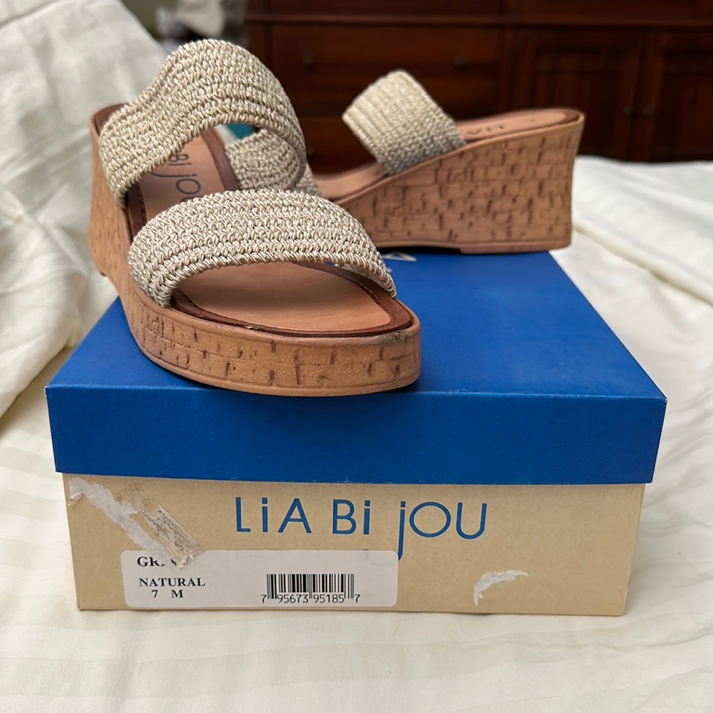 Lia Bi Jou tan cork wedges